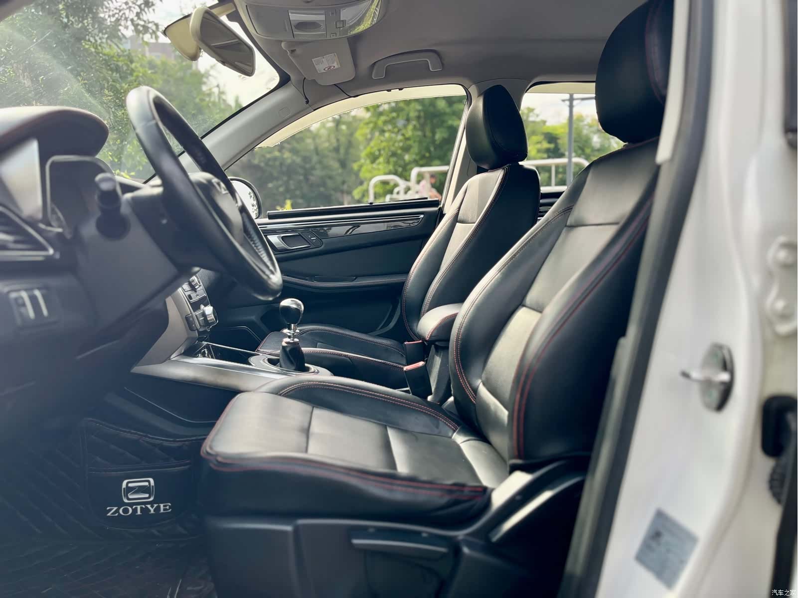 Zotye X5, 2015 11