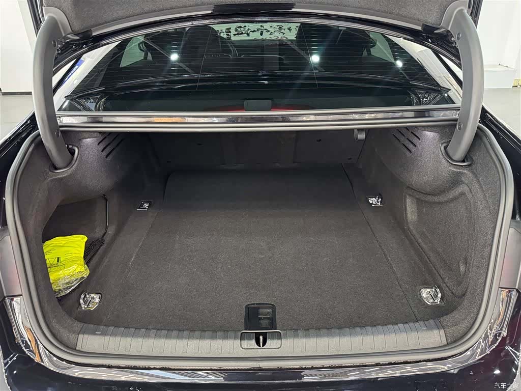 Audi A7L, 2024 9
