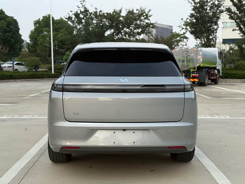 Li Auto Ideal L7
