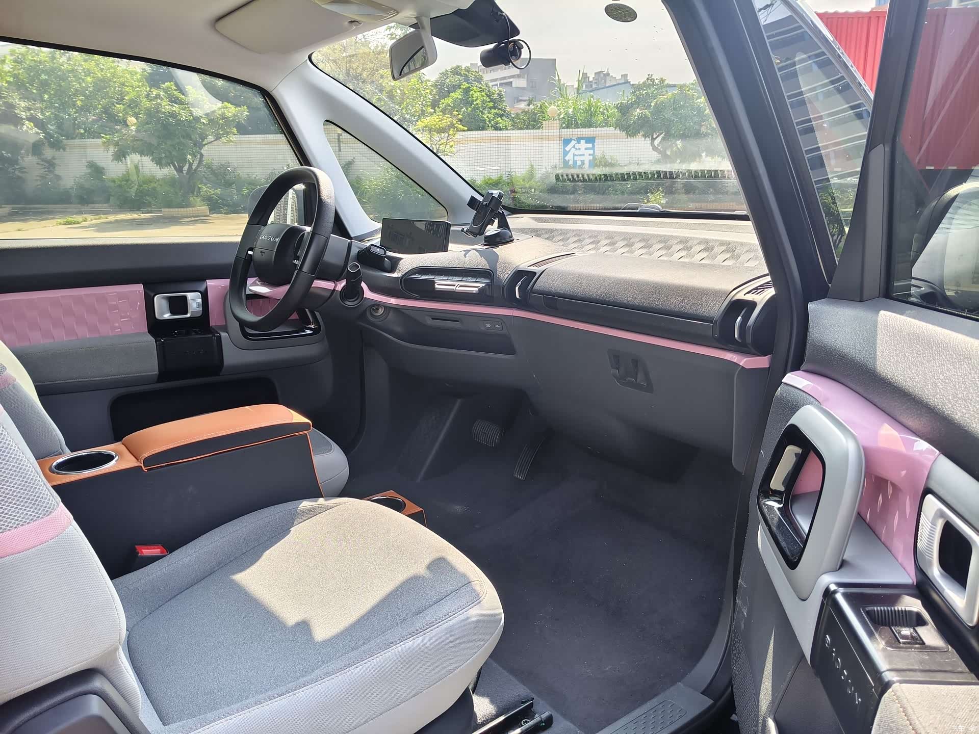Wuling E300, 2021 9