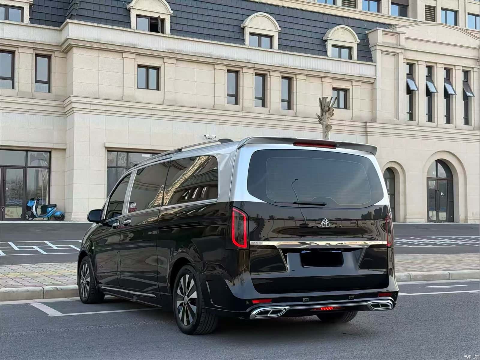 Mercedes-Benz 7, 2022 20