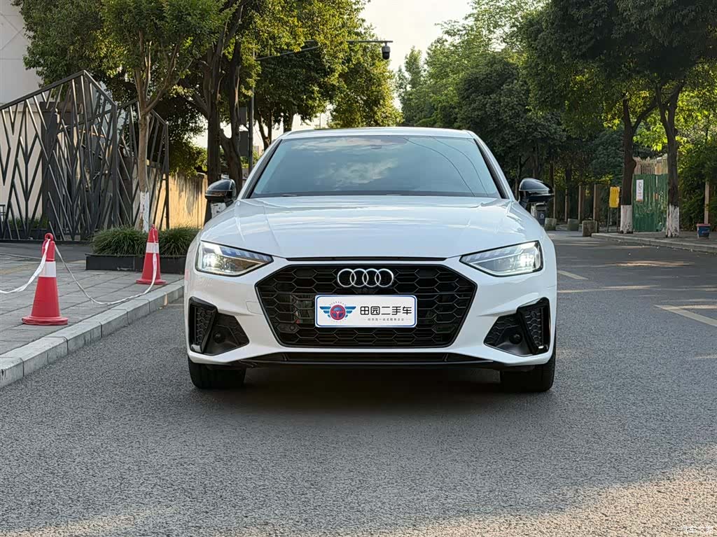 Audi A4L, 2022 2