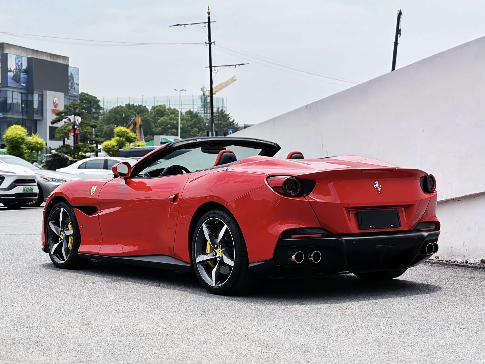 Ferrari Portofino, 2023 все фото