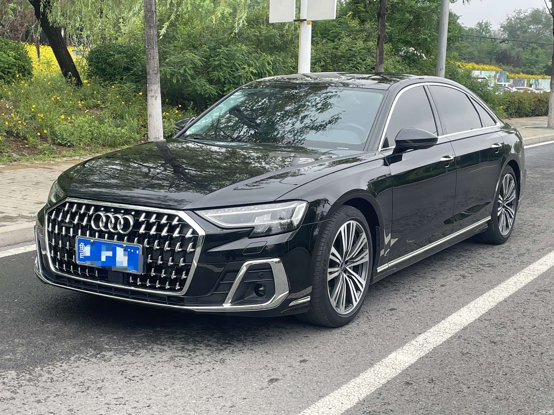 Audi A8L, 2024 1