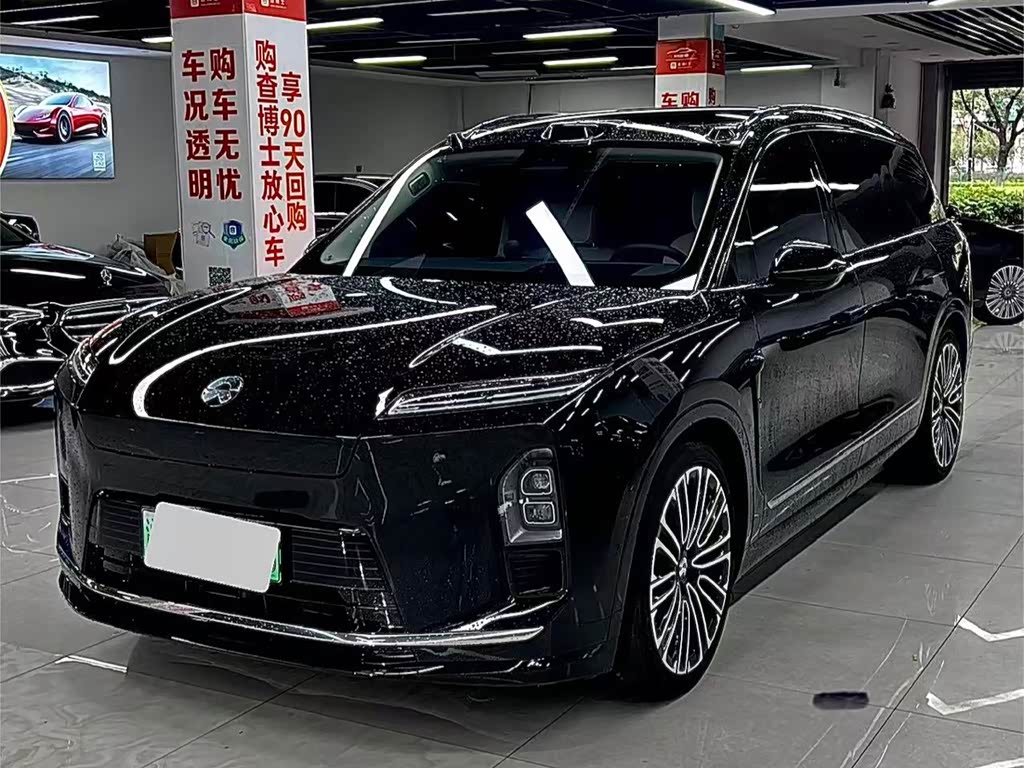 NIO ES8