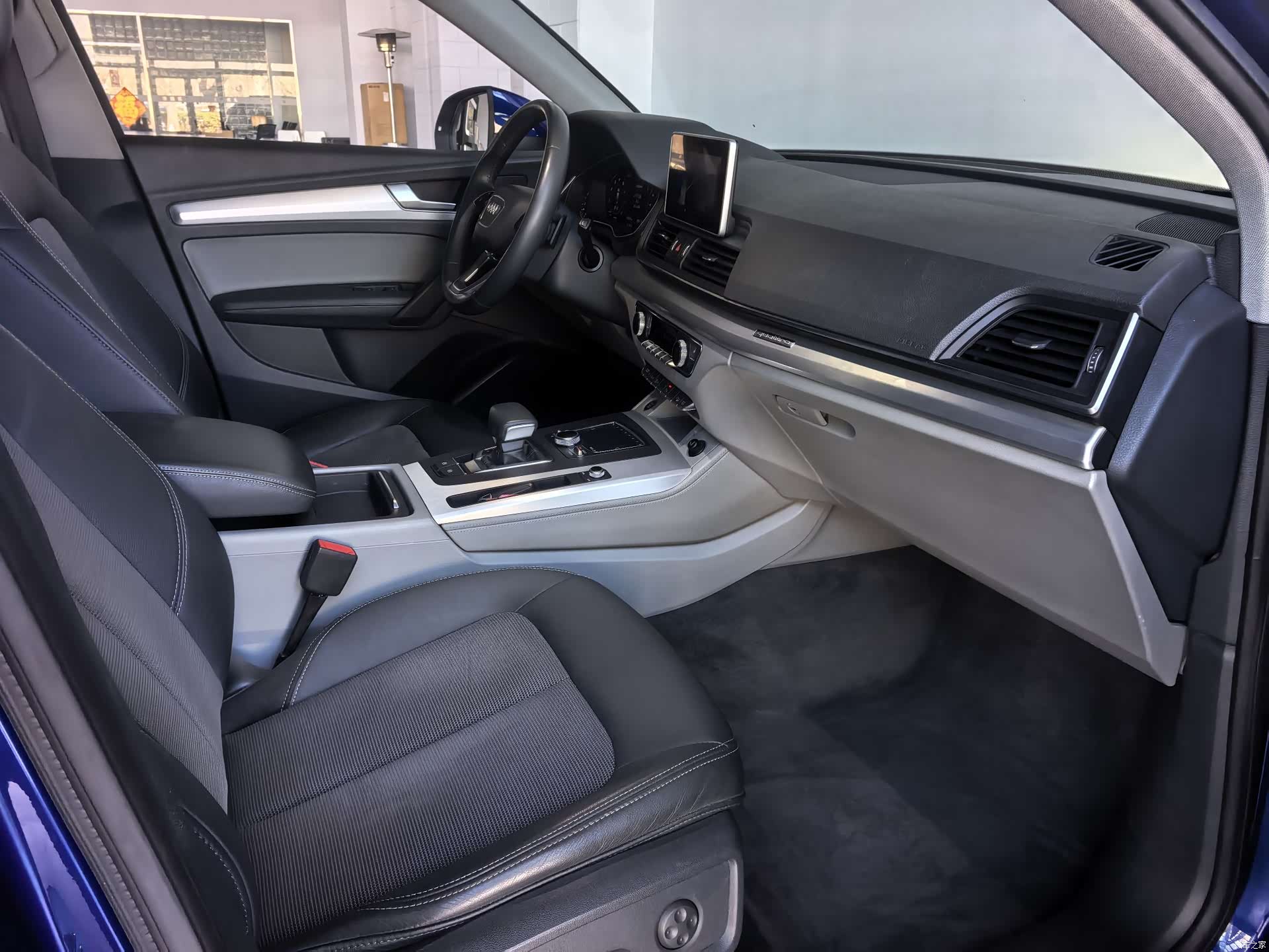 Audi Q5L, 2019 16