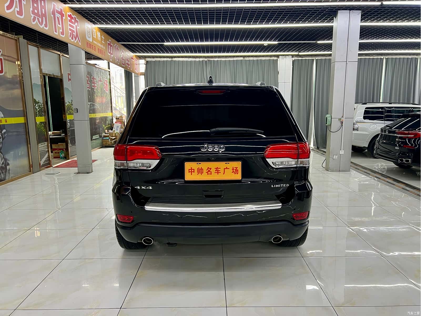 Jeep Grand Cherokee, 2017 все фото