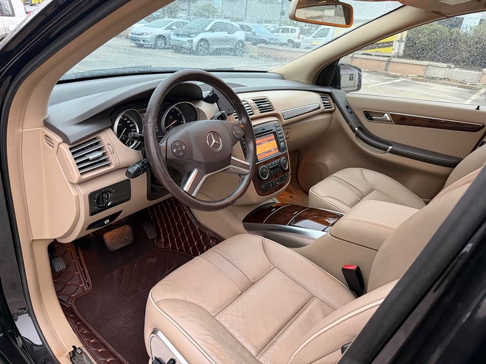 Mercedes-Benz R-class