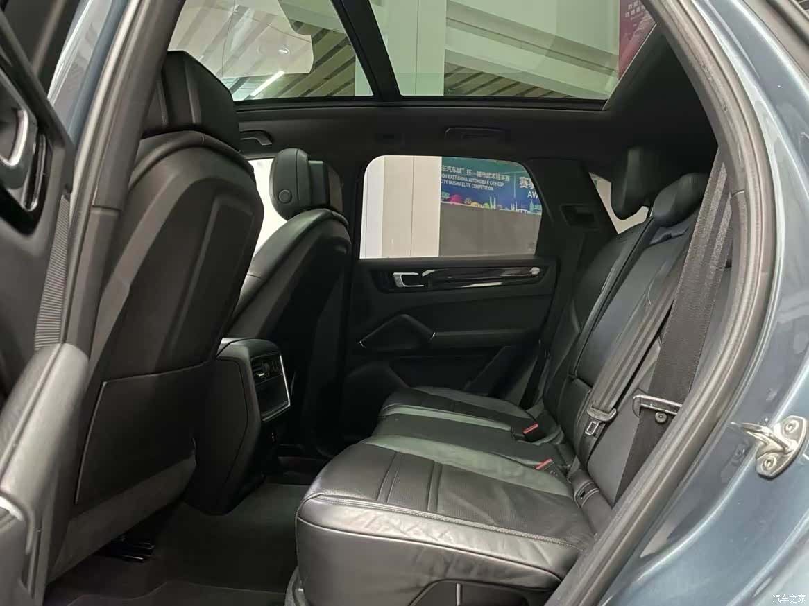 Porsche Cayenne, 2018 6