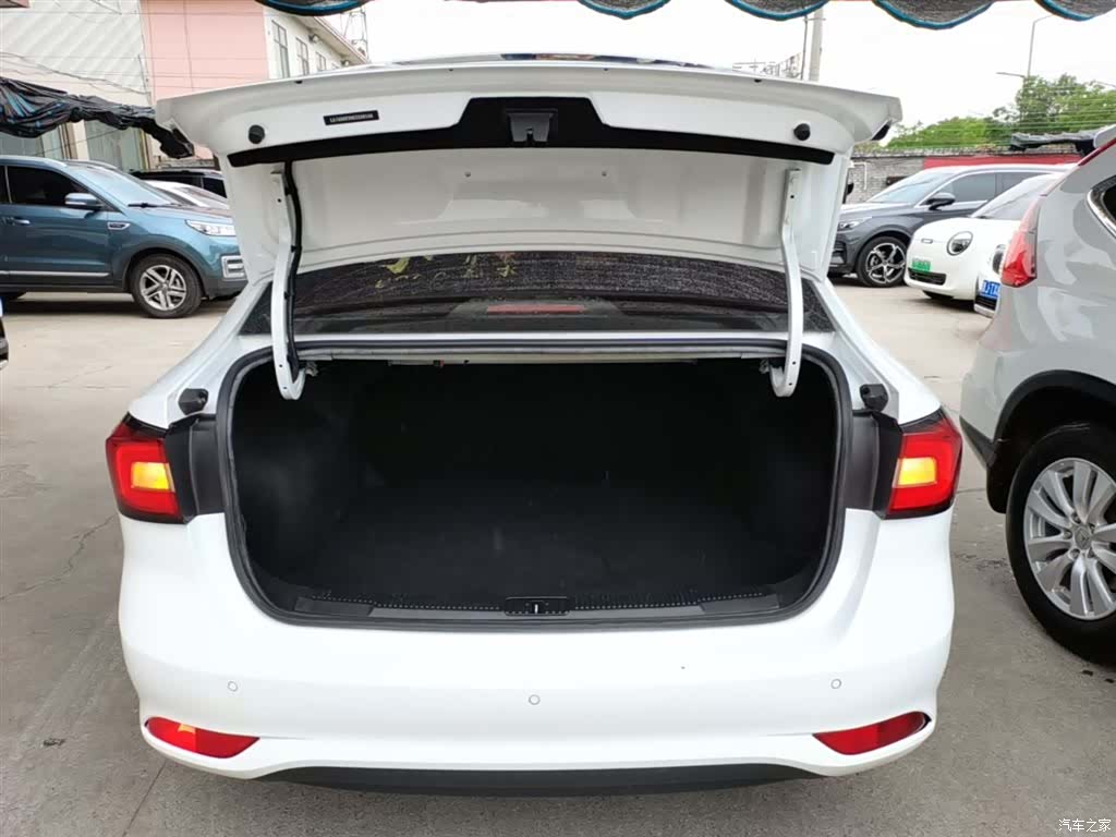 Roewe i5, 2021 19