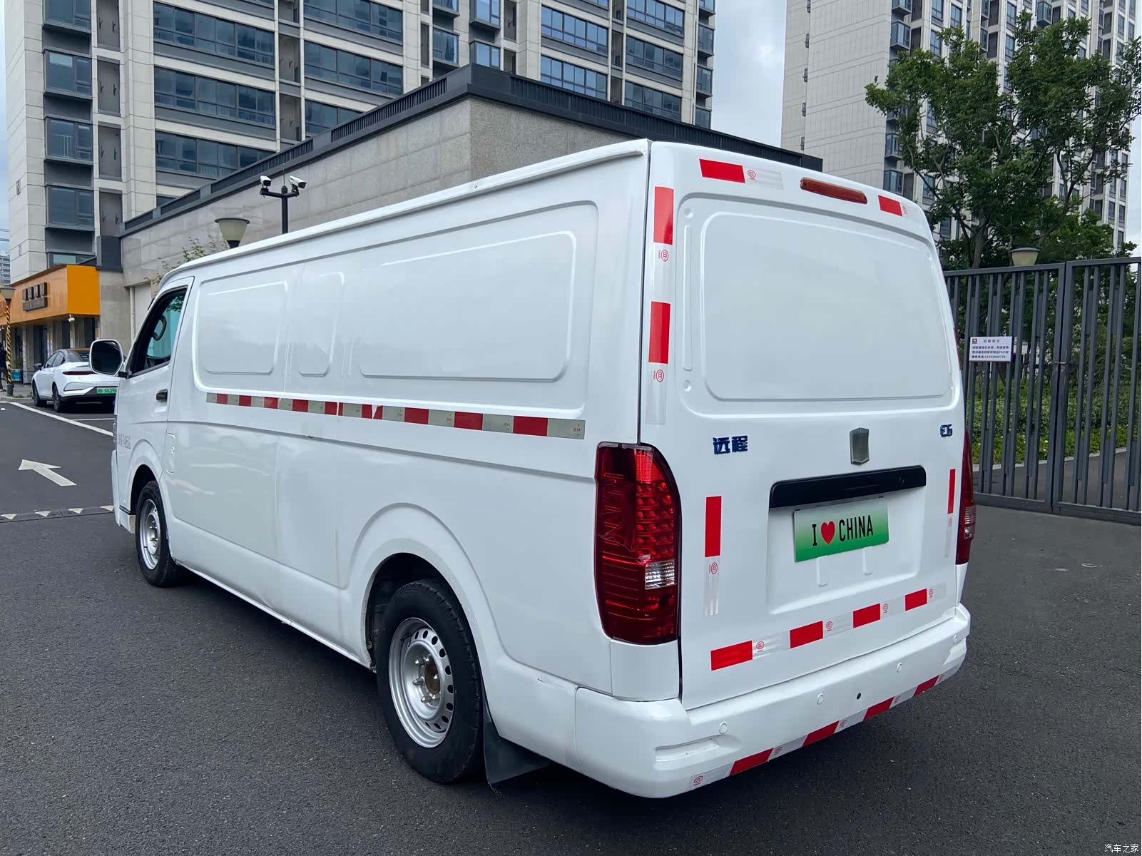 Geely E6, 2021 11