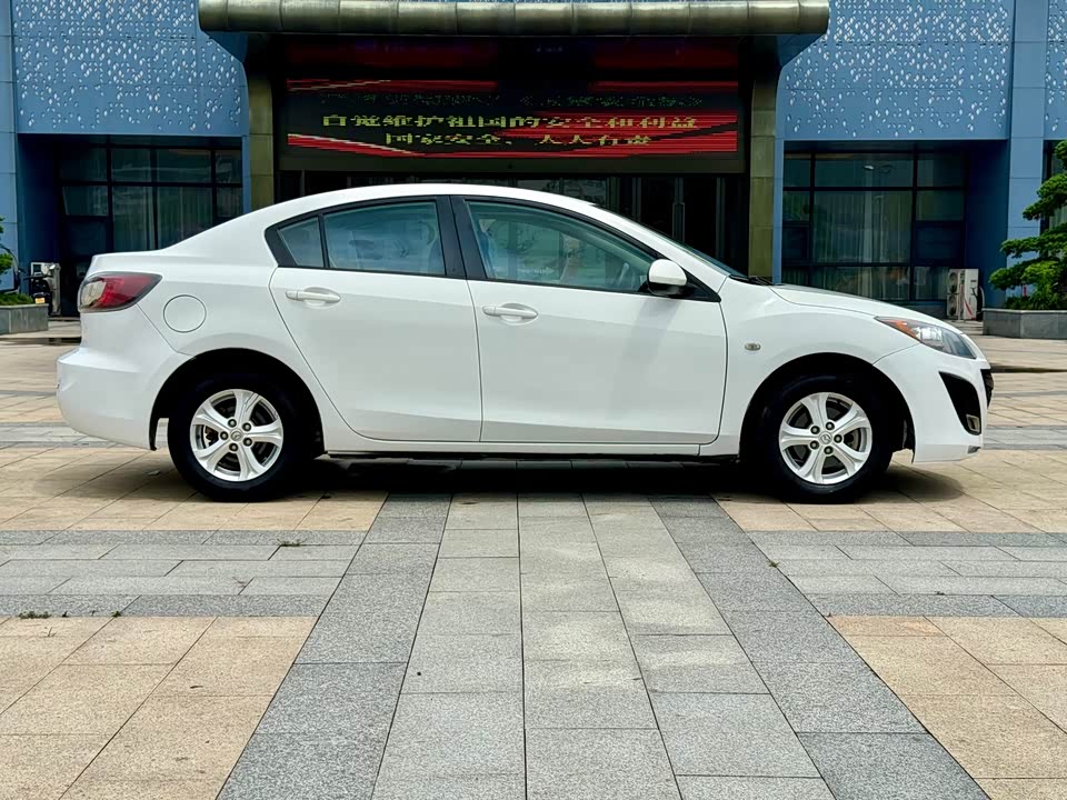 Mazda 3 star Cheng Mazda 3 star Cheng