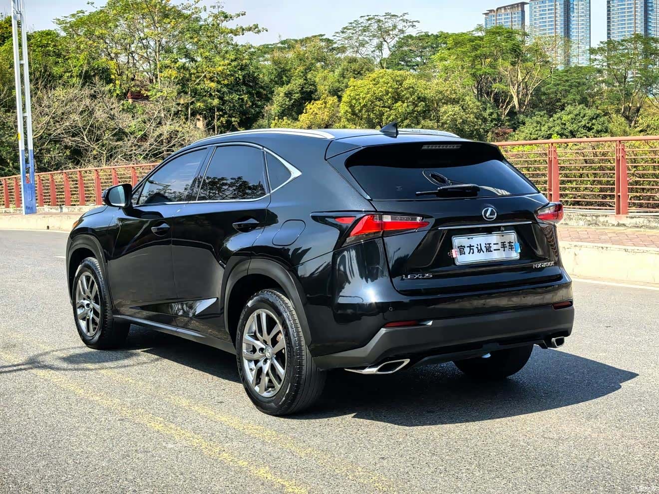 Lexus NX, 2016 21