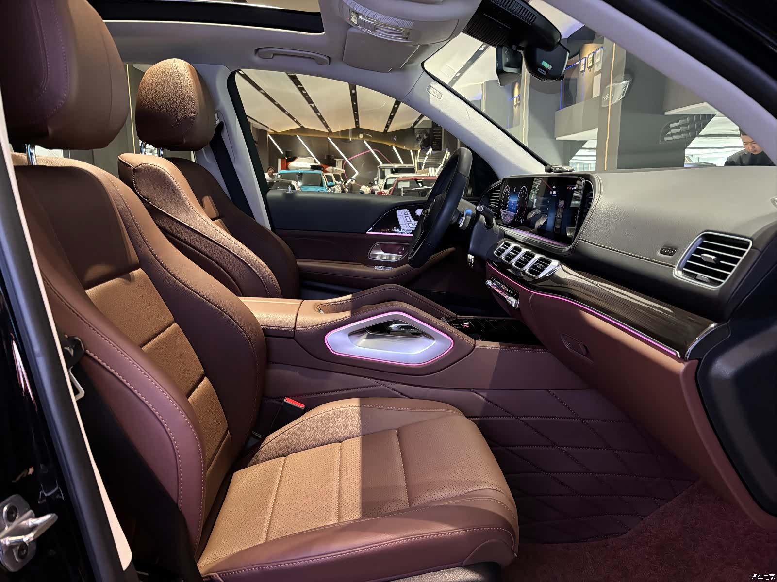 Mercedes-Benz GLE, 2024 19
