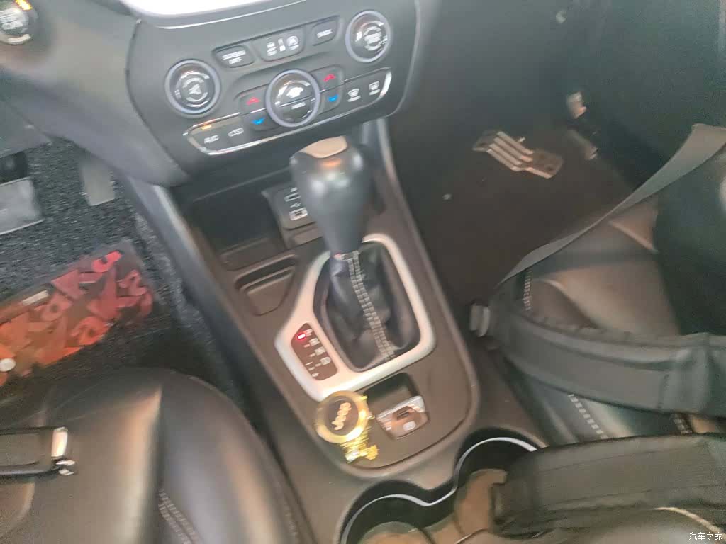 Jeep Cherokee, 2016 14