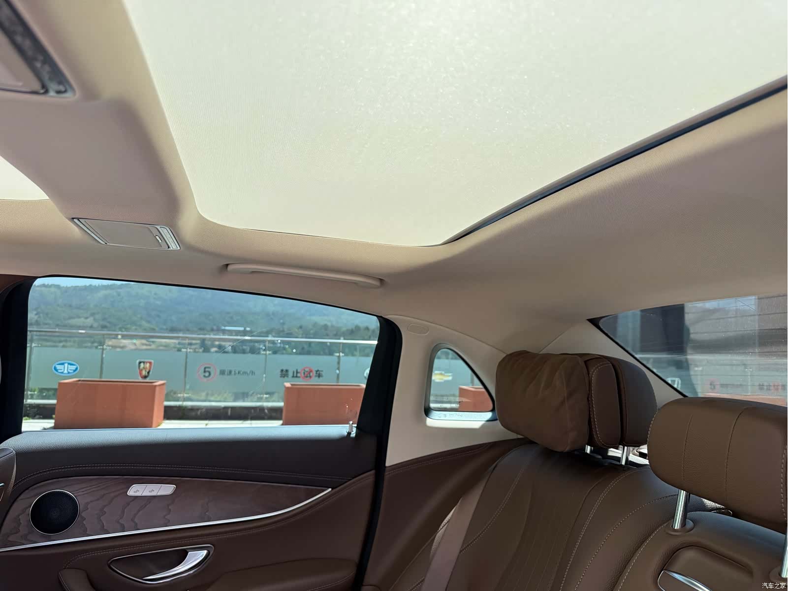 Mercedes-Benz E-Class, 2020 33