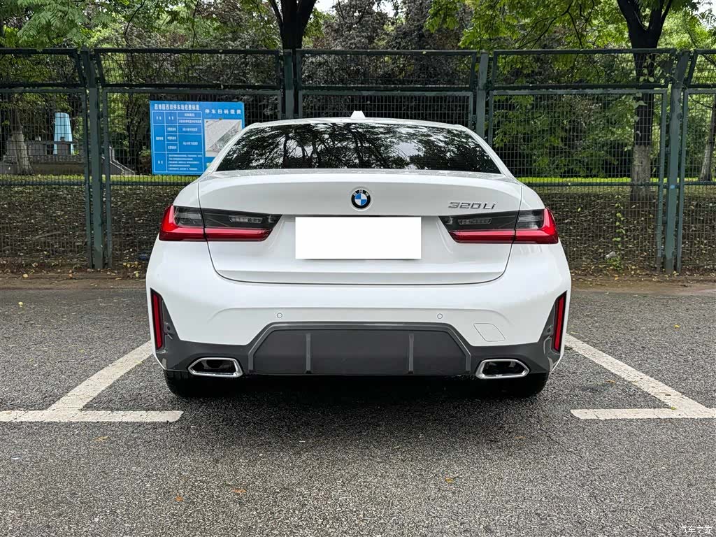 BMW 3 Series, 2023 11