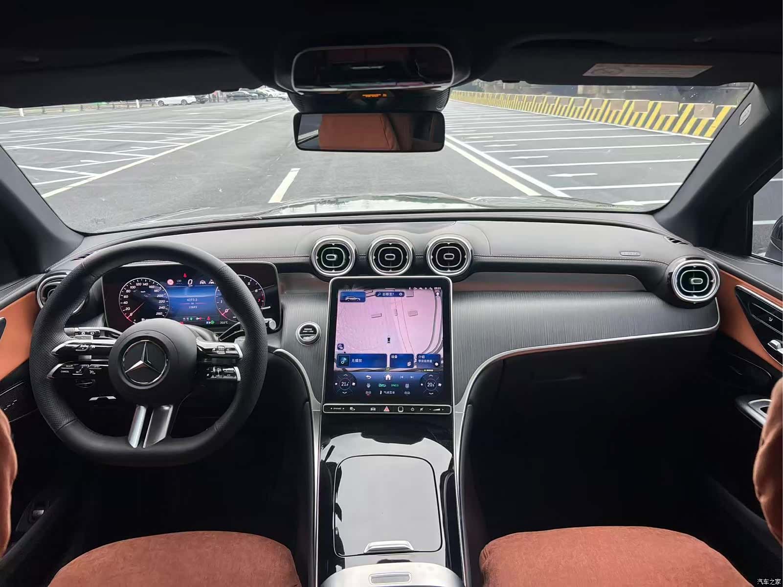 Mercedes-Benz GLC, 2024 6