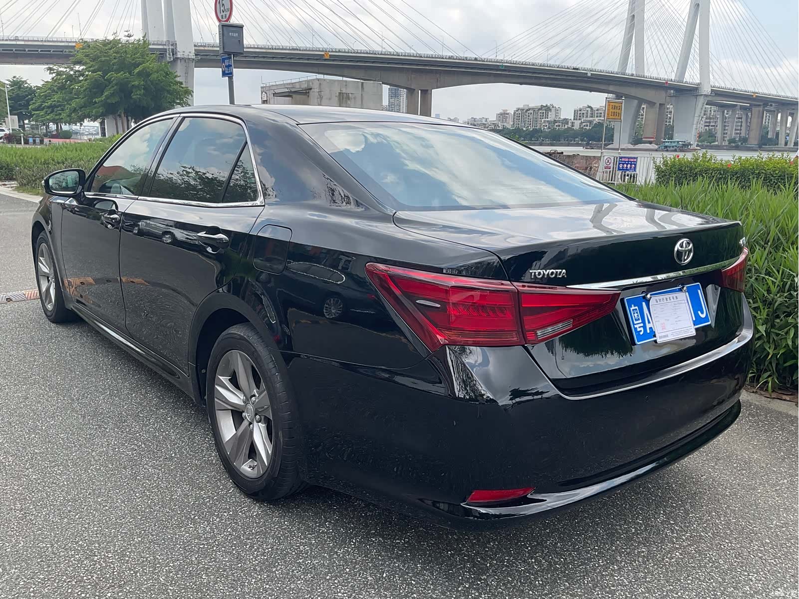 Toyota Crown, 2016 все фото
