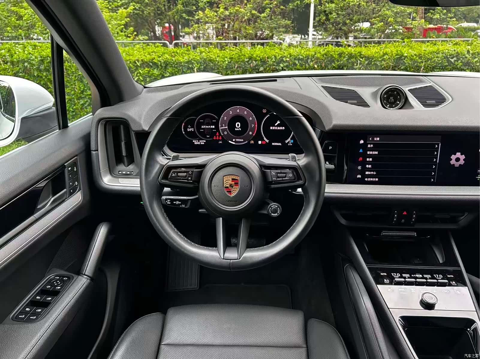Porsche Cayenne, 2025 9