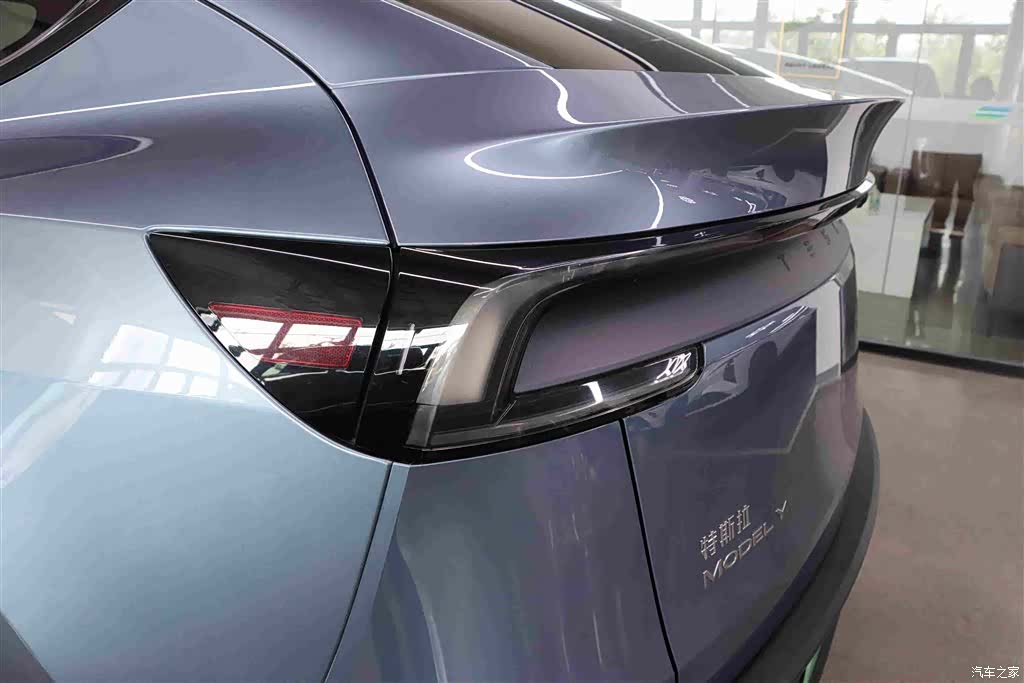 Tesla Model Y, 2025 33