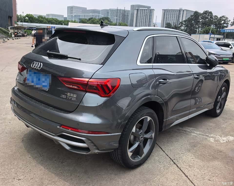 Audi Q3, 2022 2