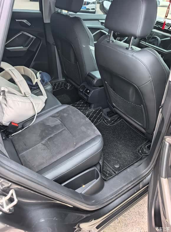 Audi Q3, 2022 все фото