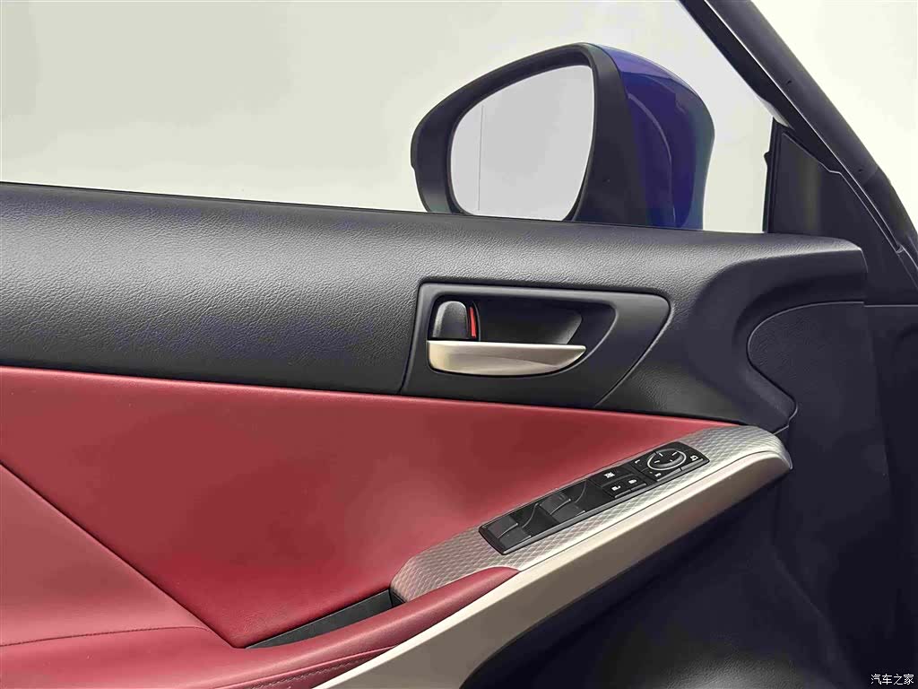Lexus IS, 2019 14