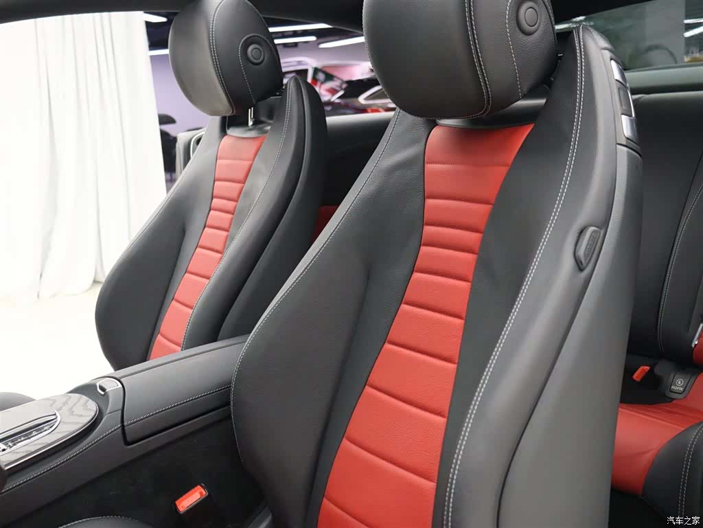Mercedes-Benz E-Class, 2021 3