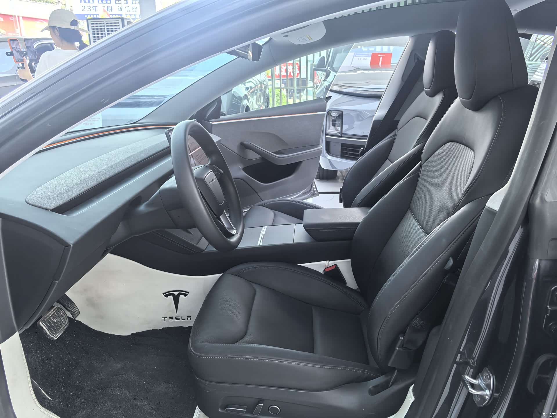Tesla Model 3, 2024 все фото