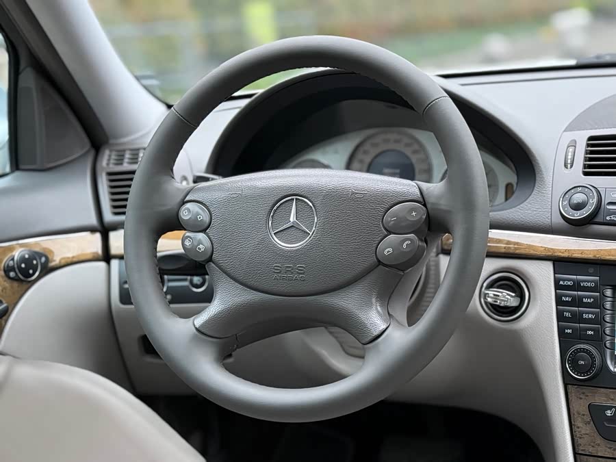 Mercedes-Benz E-Class 2007, фото 9