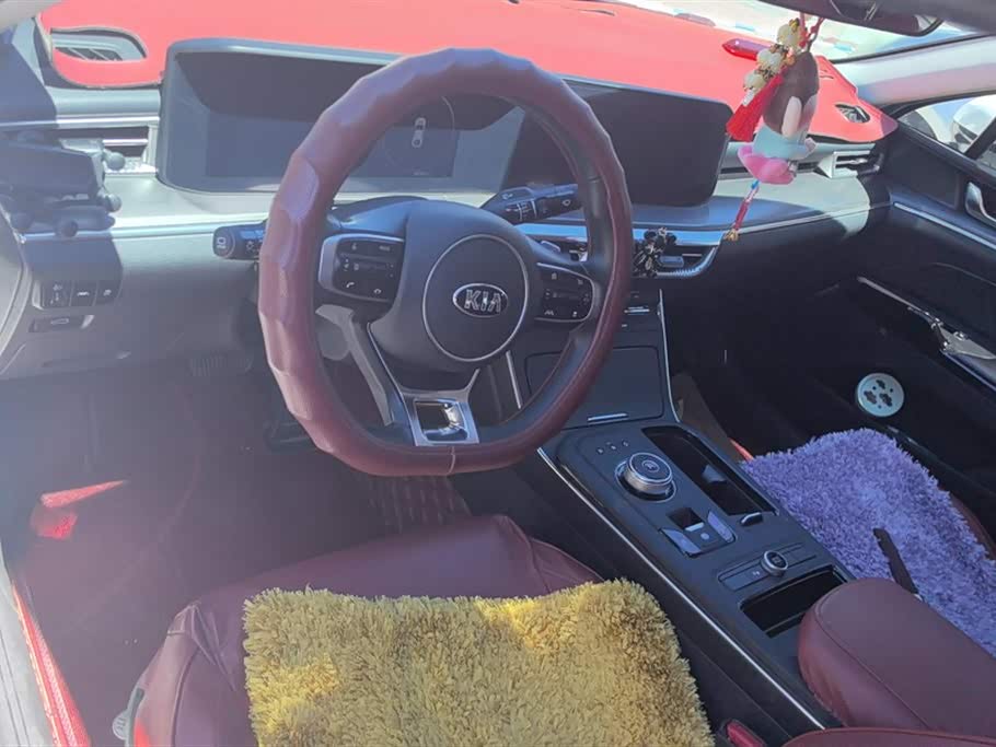 Kia K5 Kia K5