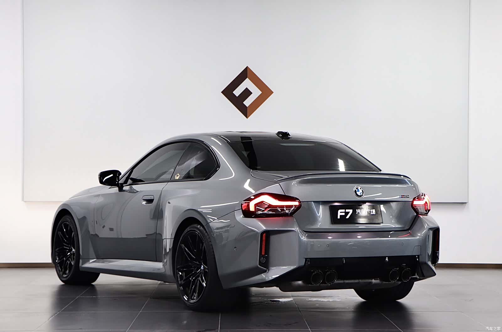 BMW M2, 2026 4