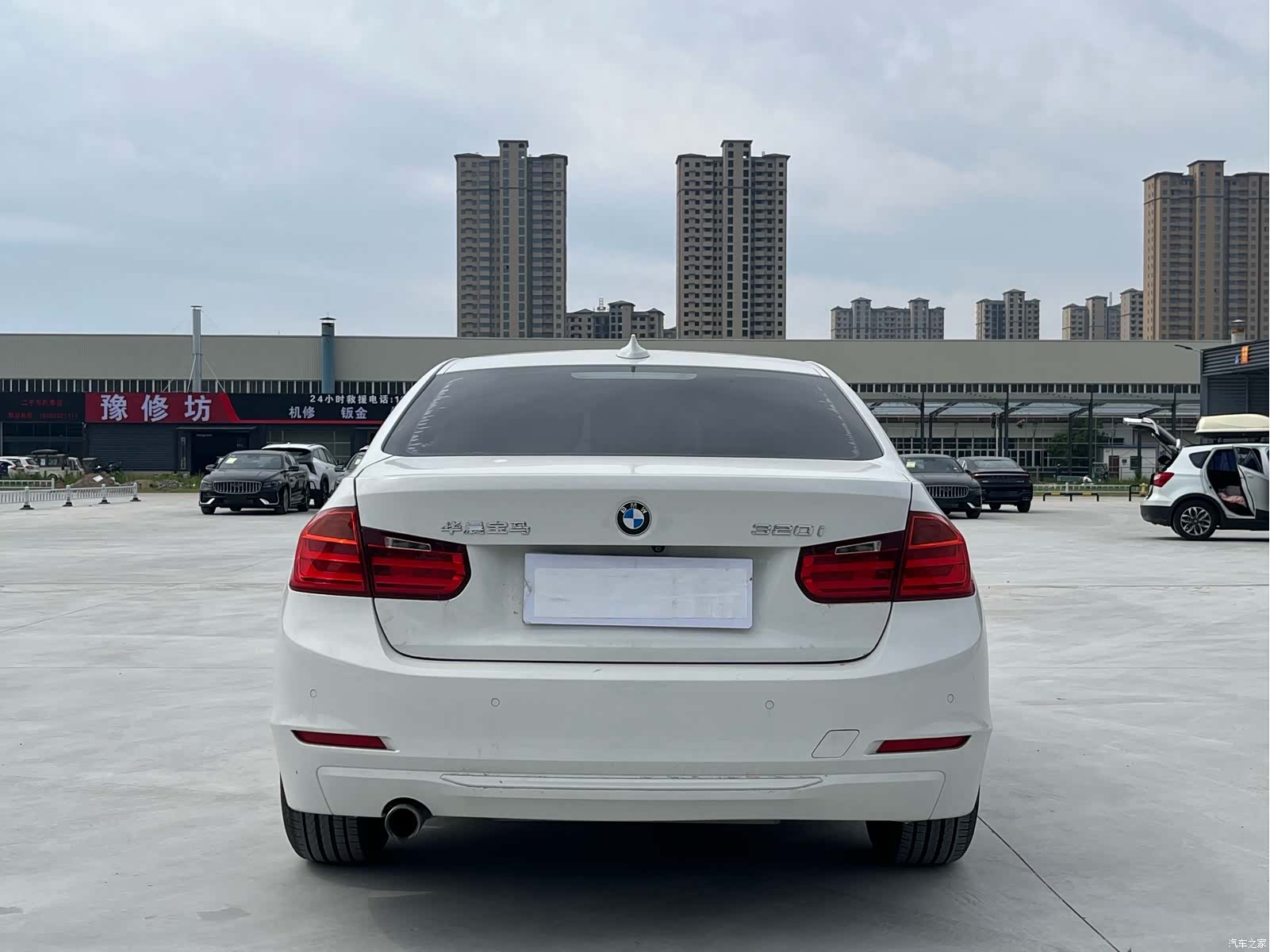 BMW 3 Series, 2015 12