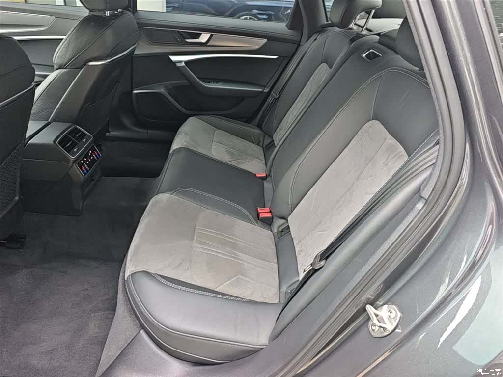 Audi A6L, 2020 24