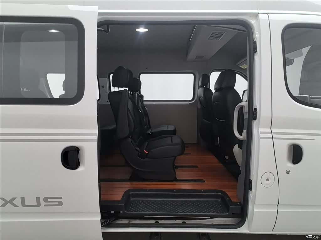 Maxus V80, 2022 15