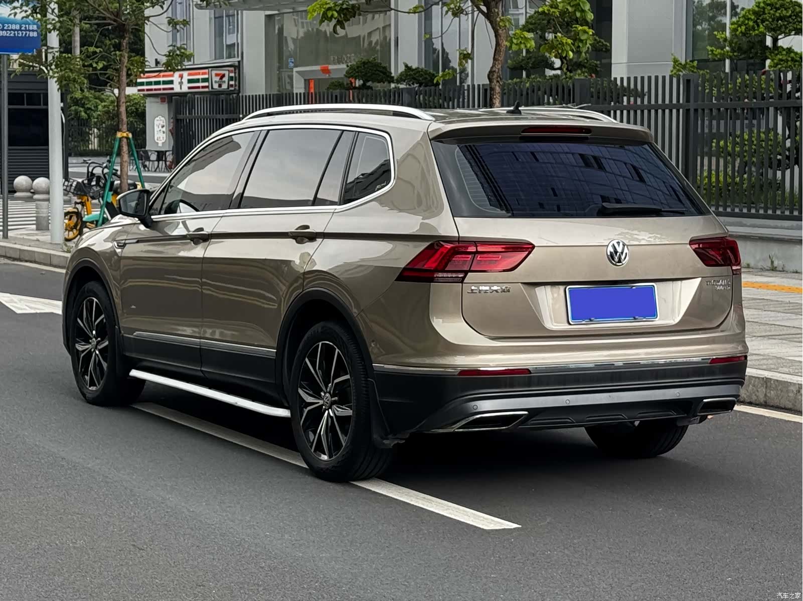 Volkswagen Tiguan L, 2017 17