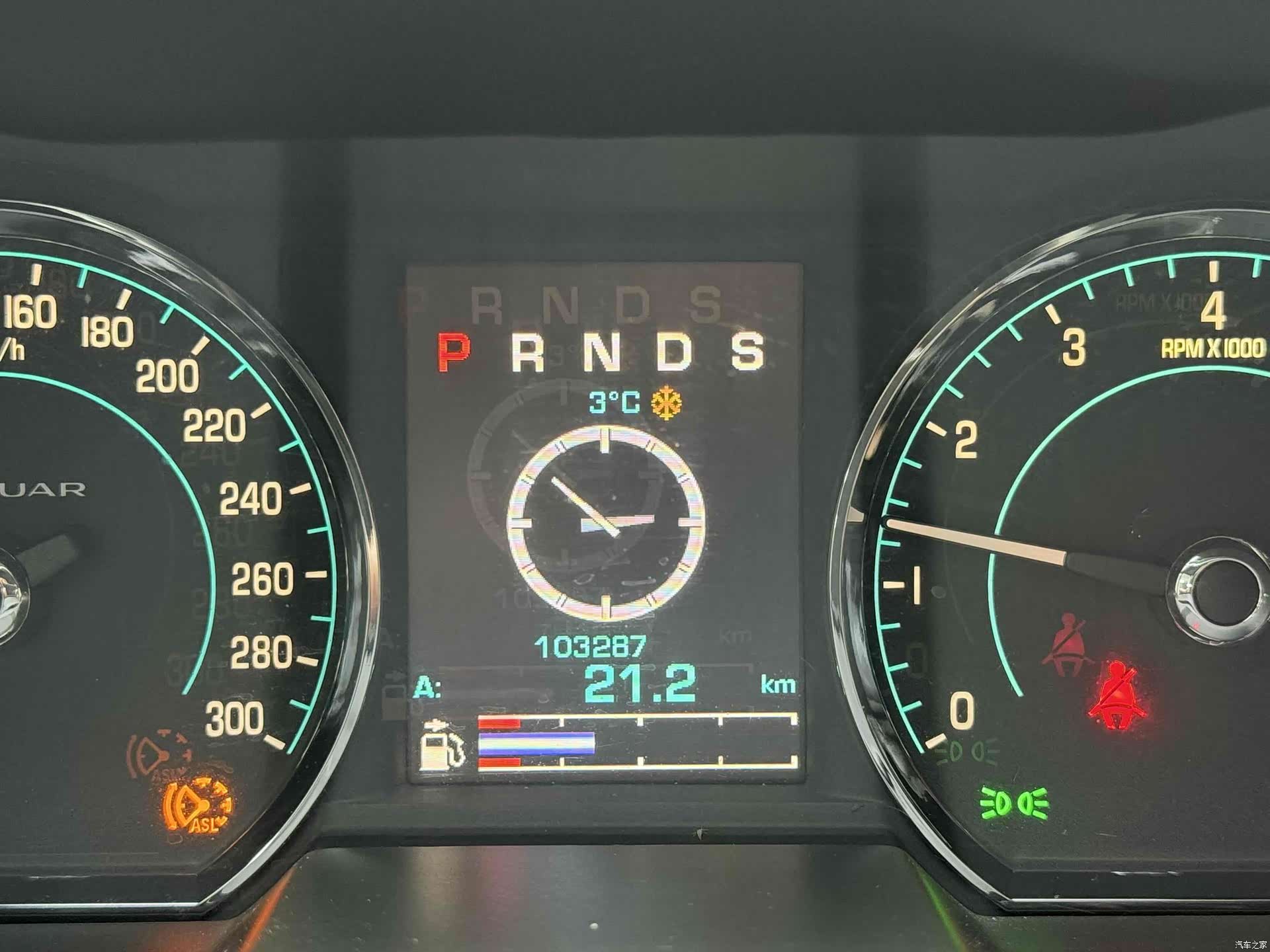 Jaguar XF, 2014 16