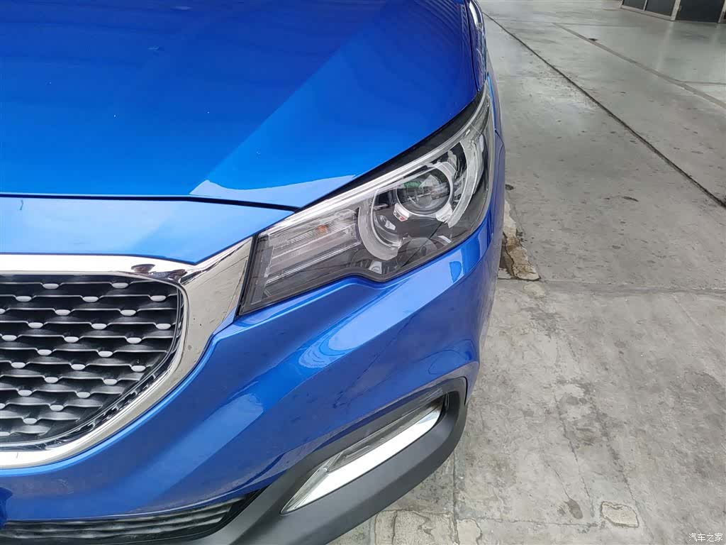 MG ZS, 2017 24
