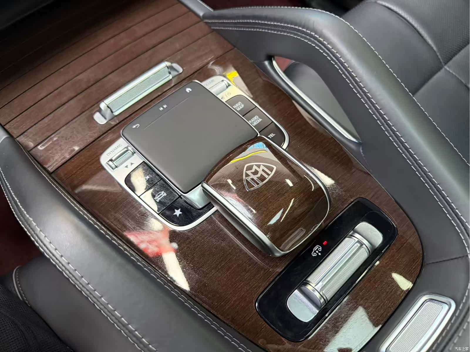 Maybach GLS, 2021 9