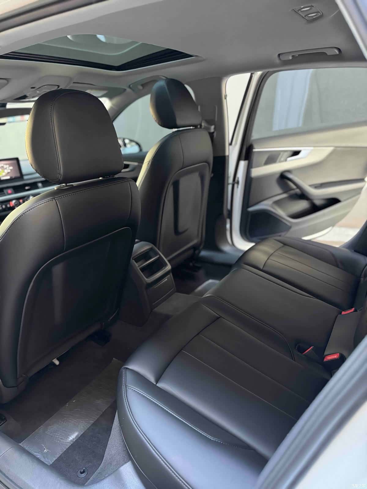 Audi A4L, 2018 10