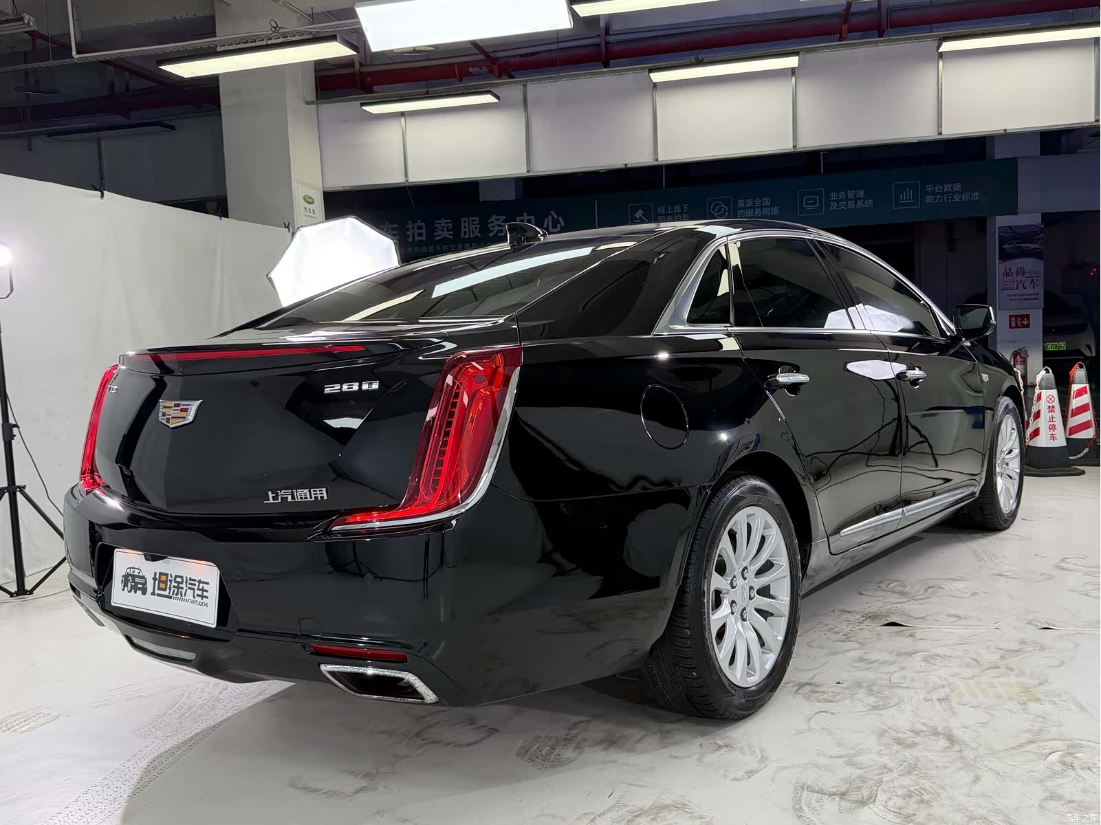 Cadillac XTS, 2019 27