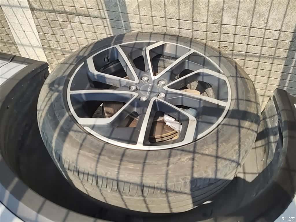 Lynk & Co 01, 2023 25