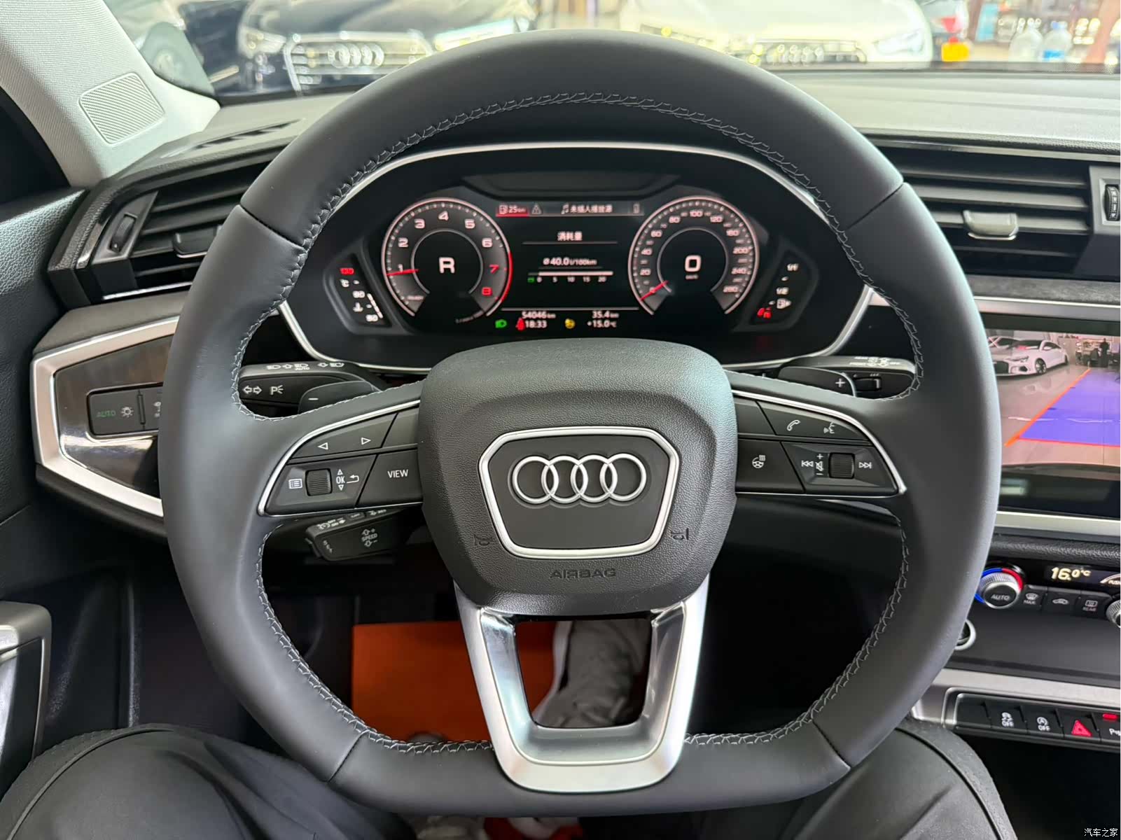Audi Q3, 2022 14