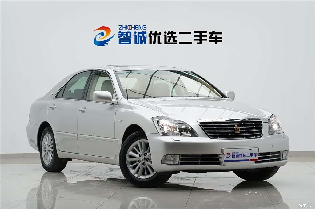 Toyota Crown, 2008 3