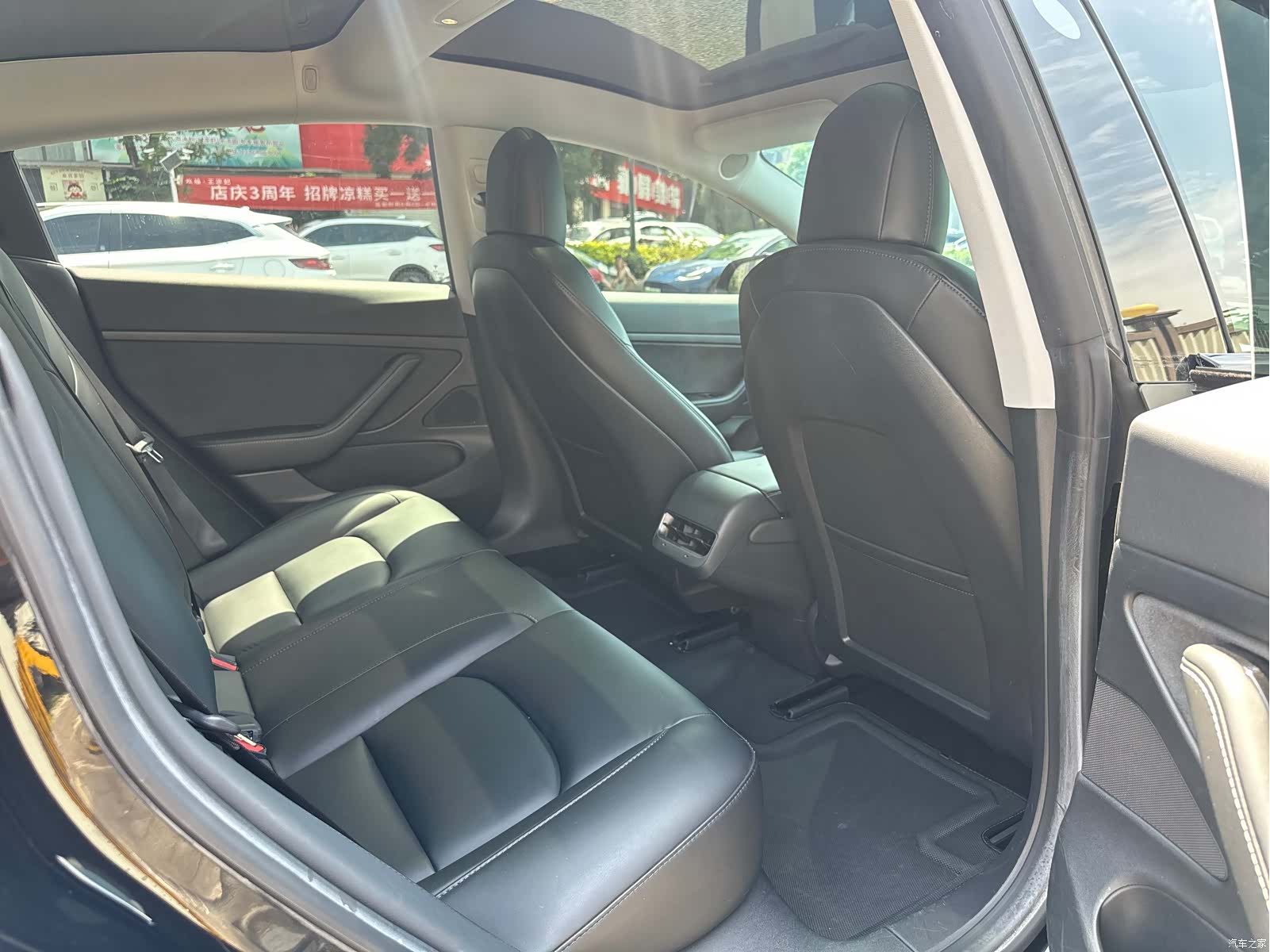 Tesla Model 3, 2020 7