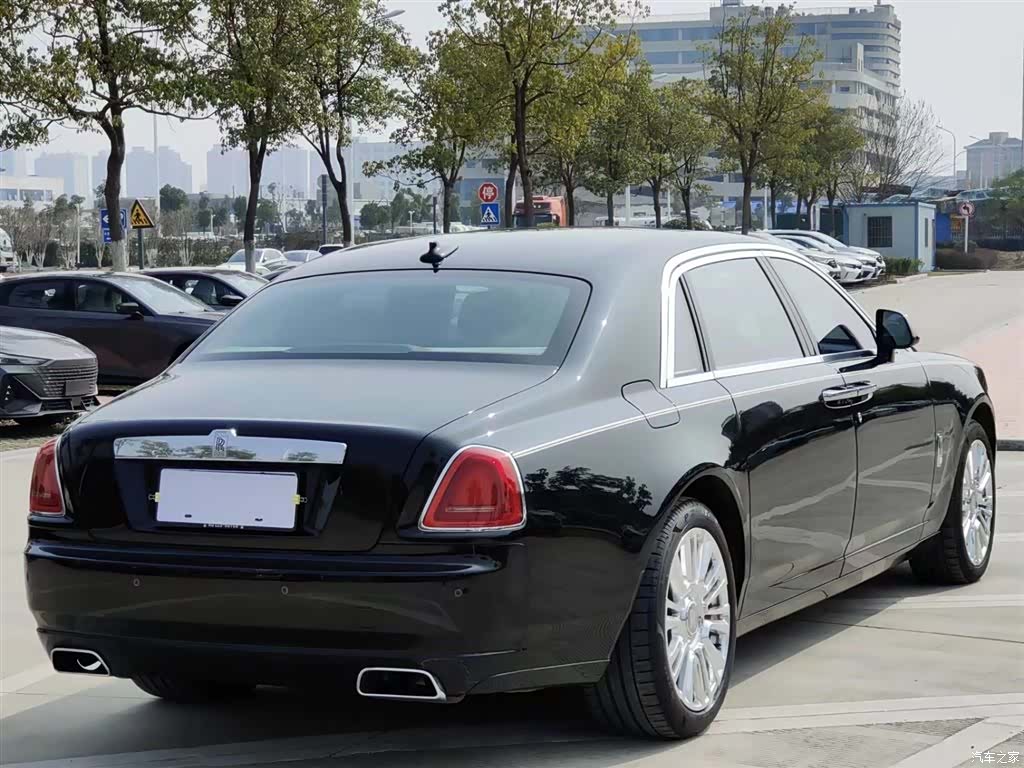 Rolls-Royce Ghost, 2013 10