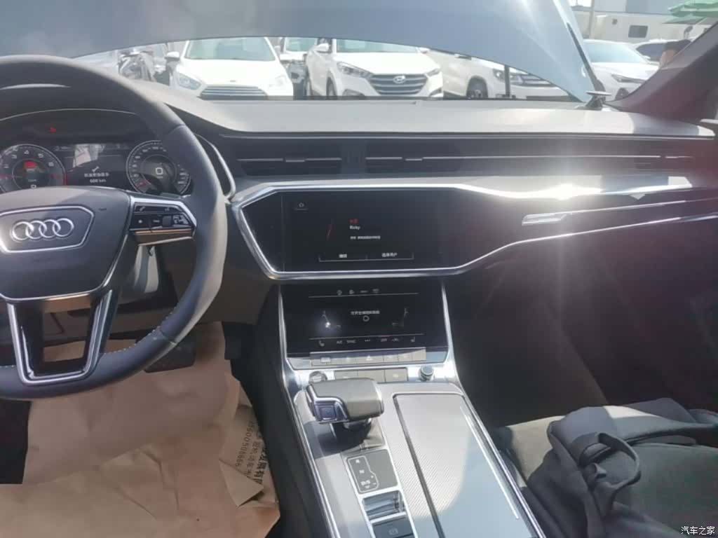 Audi A6L, 2021 13