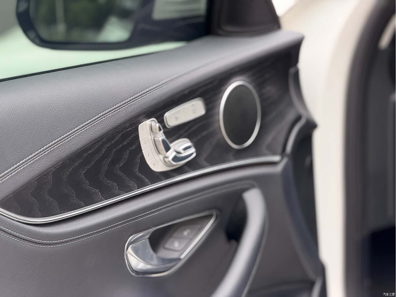 Mercedes-Benz E-Class, 2018 8