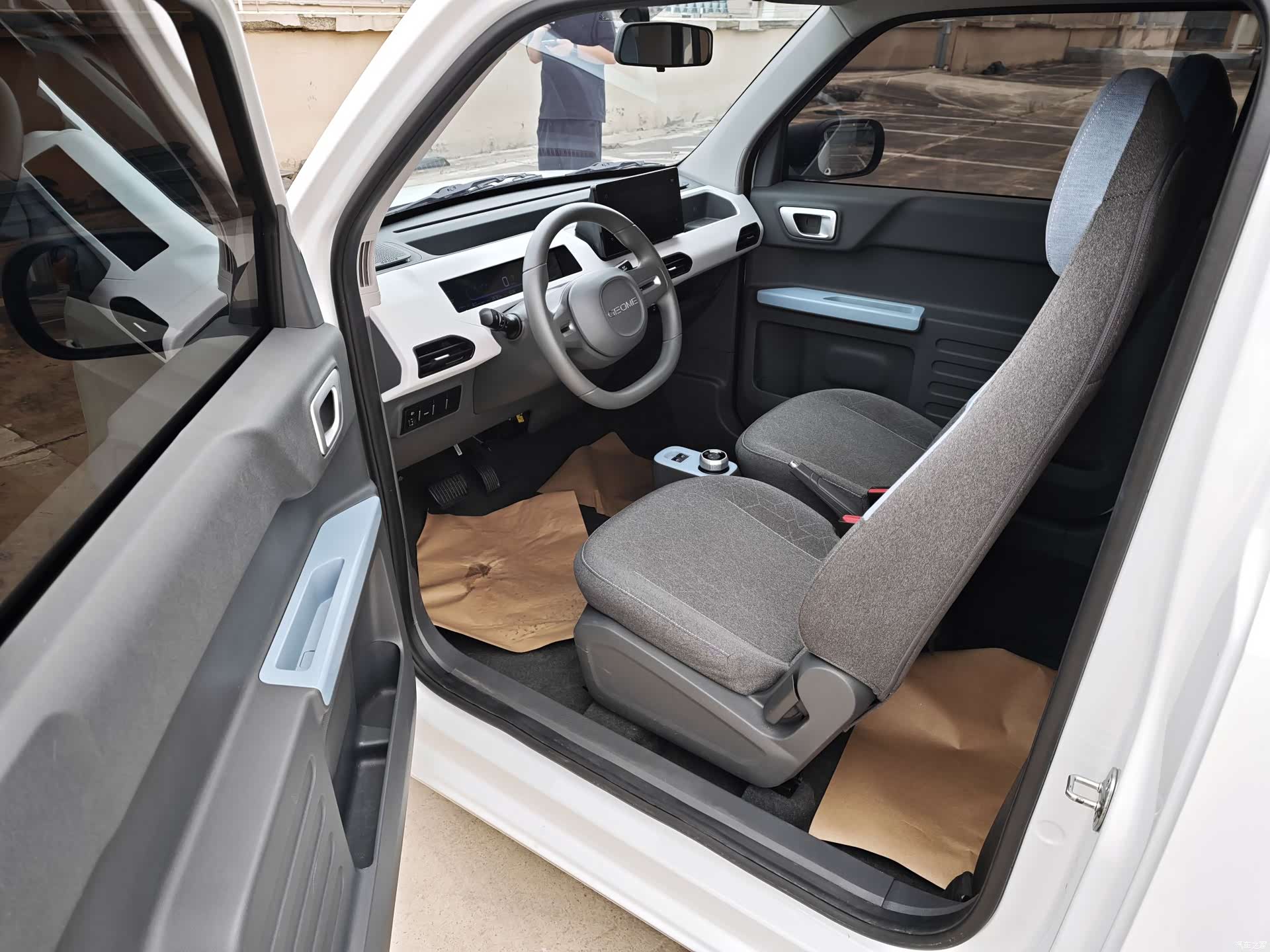 Geely Panda, 2025 9
